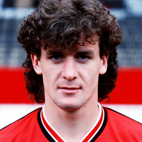 Mark Hughes, o "Sparky"